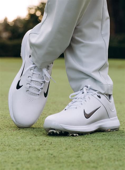 nike golfsett herre|nike golf shoes goat.